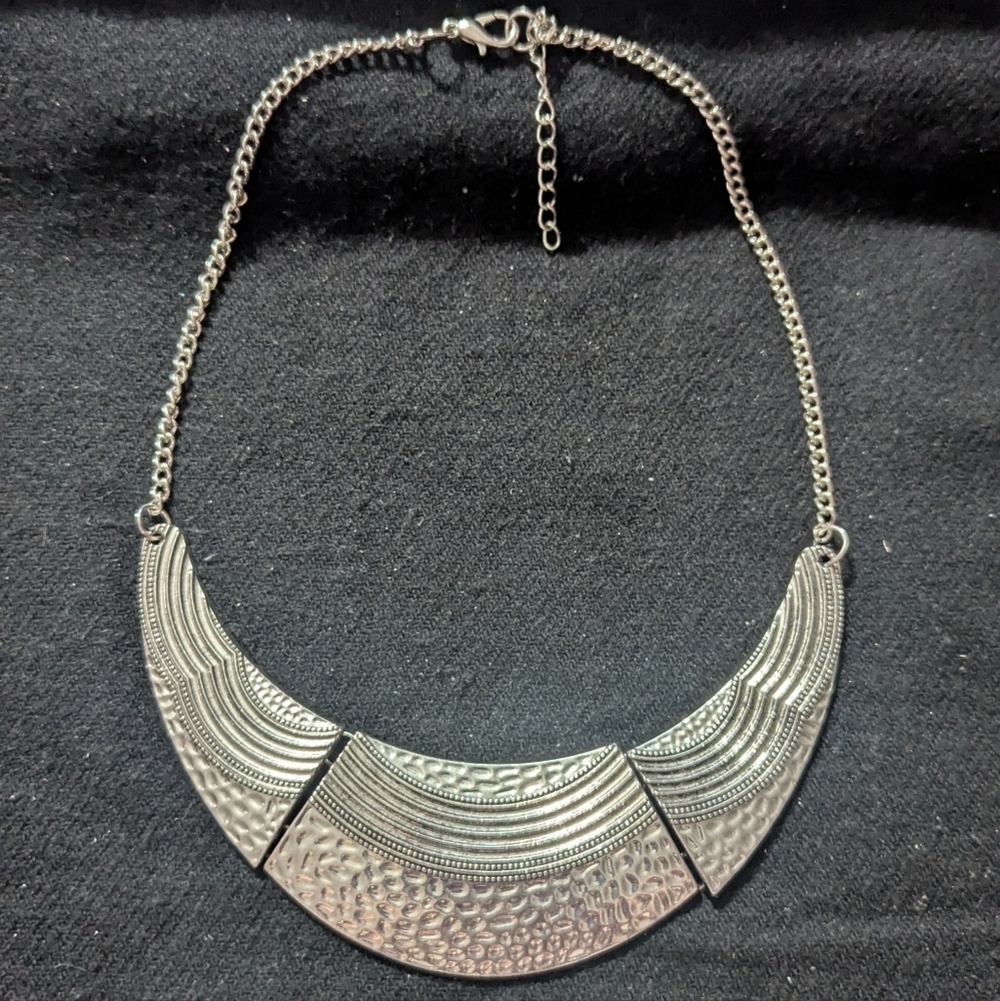 Silver Tone Curved Bar Waves Bib Style Statement Necklace